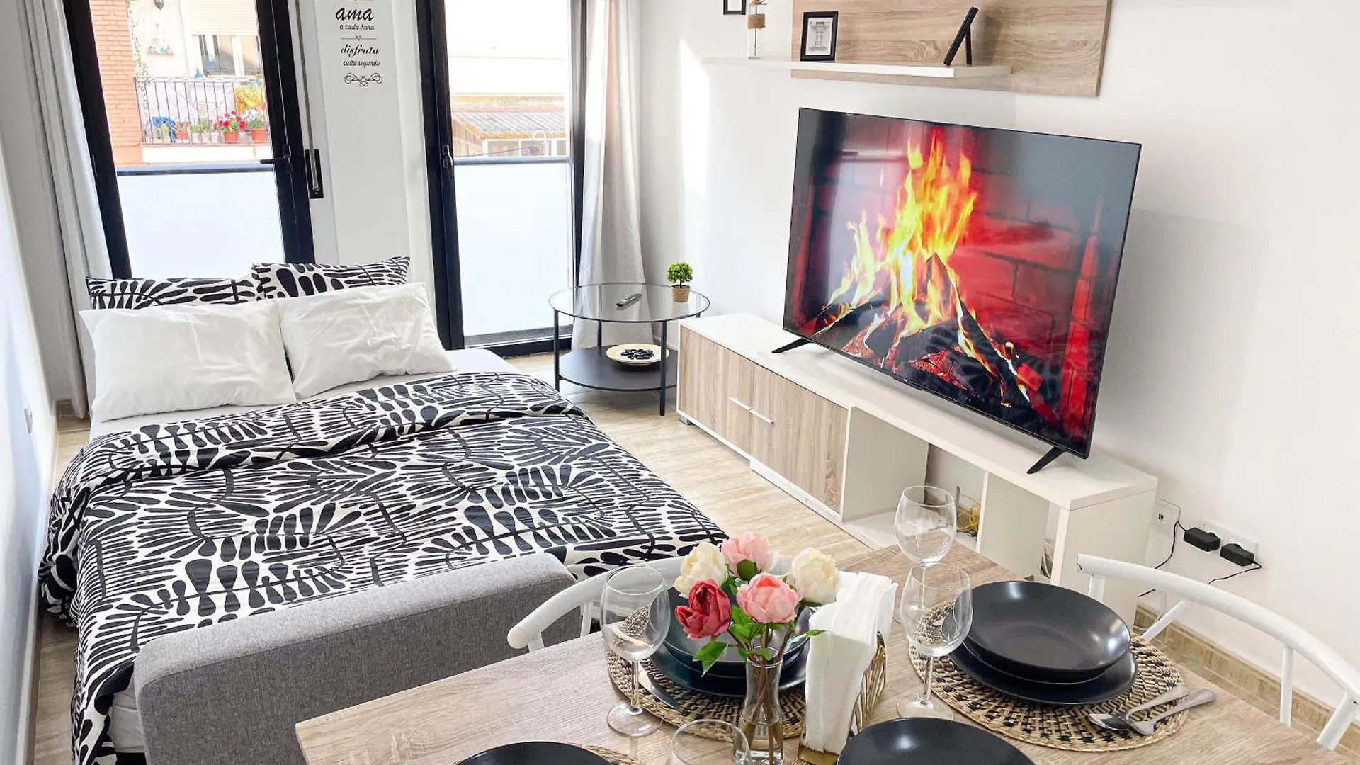 Black Style Apartment Льорет-де-Мар