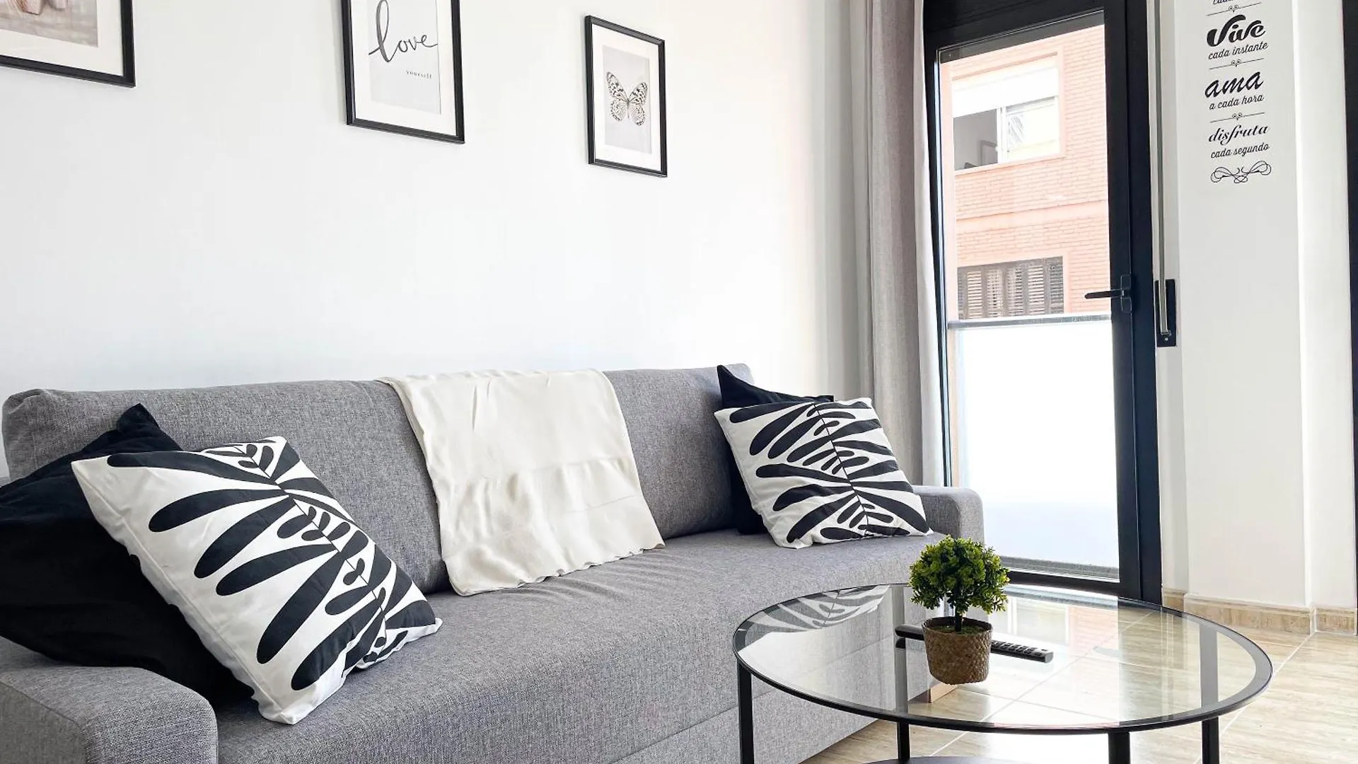 Black Style Apartment Льорет-де-Мар