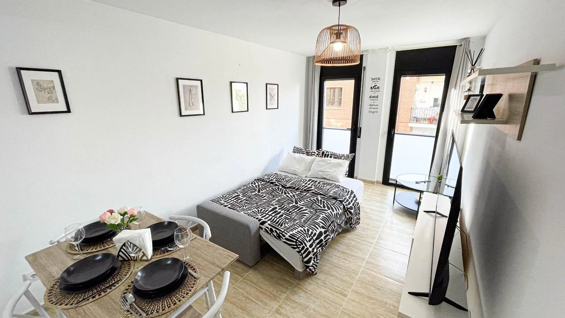 Black Style Apartment Льорет-де-Мар